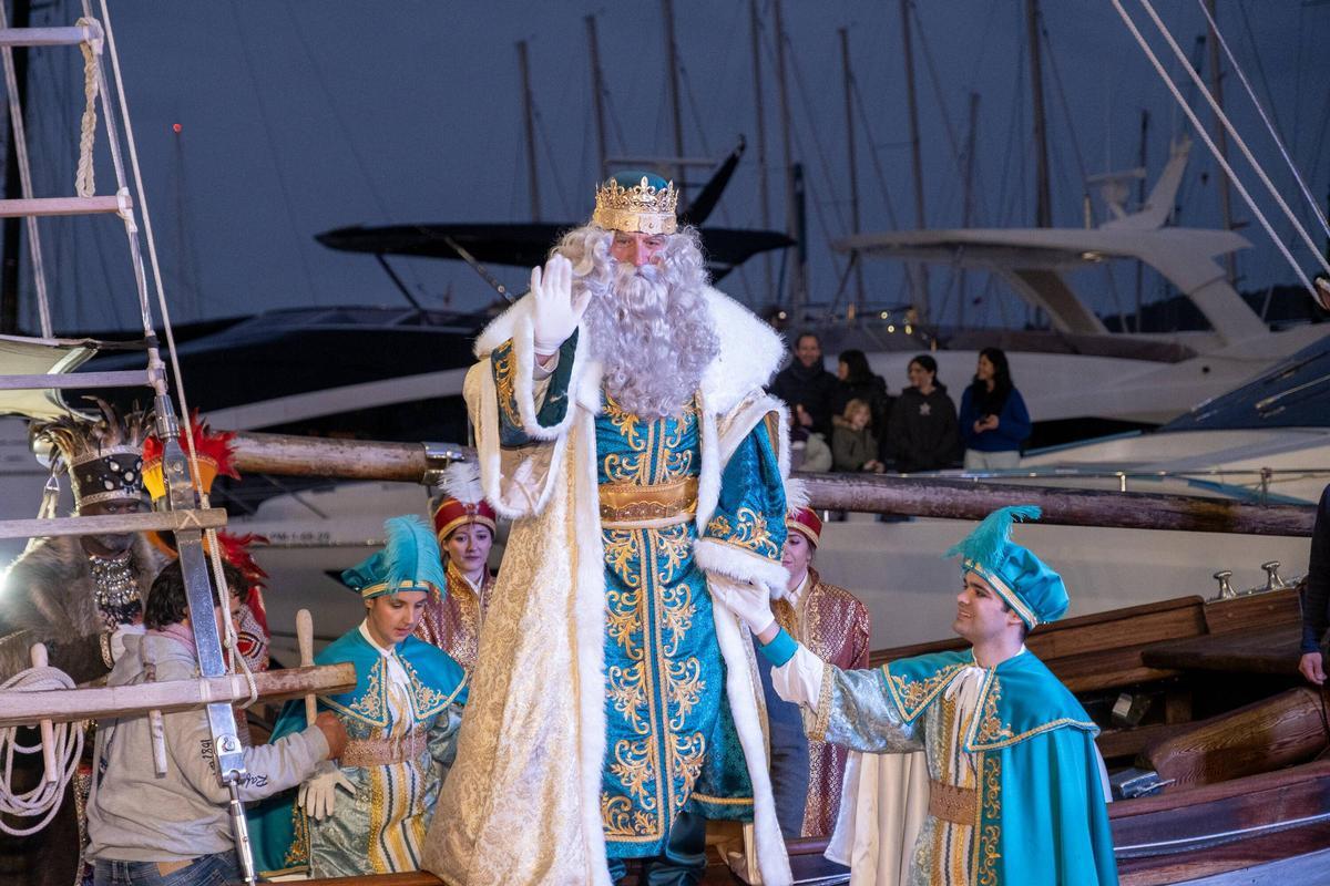 FOTOS | La ilusión echa a andar en Palma con la llegada de los Reyes Magos
