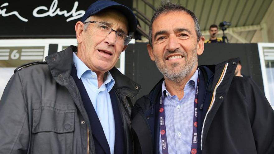 Javier Irureta junto a Álvaro García Diéguez. |  // RCD