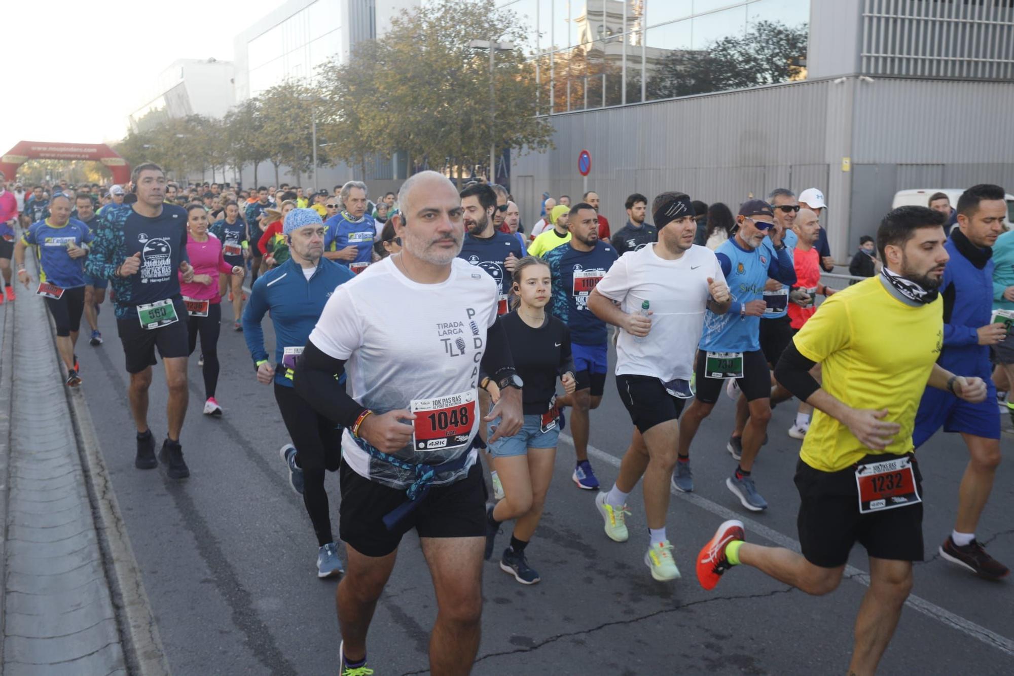 Búscate en la carrera 'Pas ras al port' de València