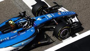 Carlos Sainz, en acción en los test de Bahrein