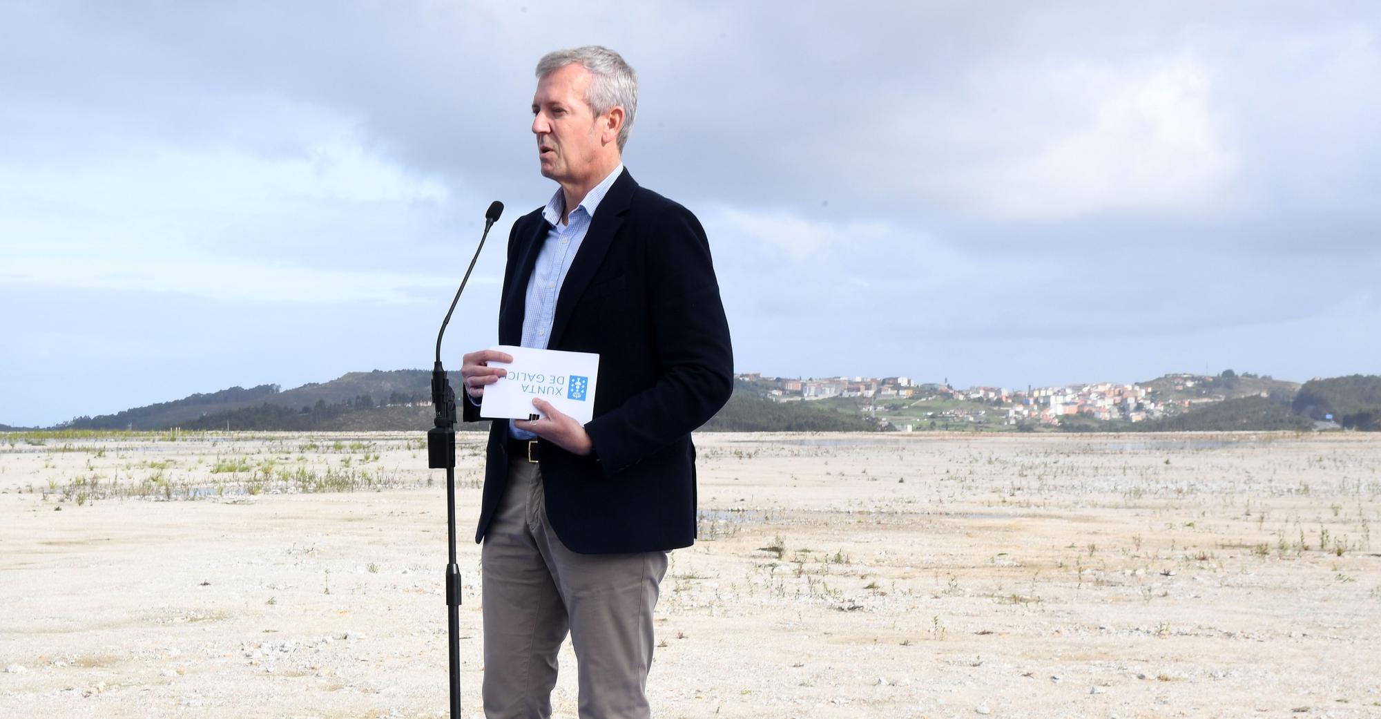 Primera piedra de la nueva fábrica de Estrella Galicia en Morás (Arteixo)