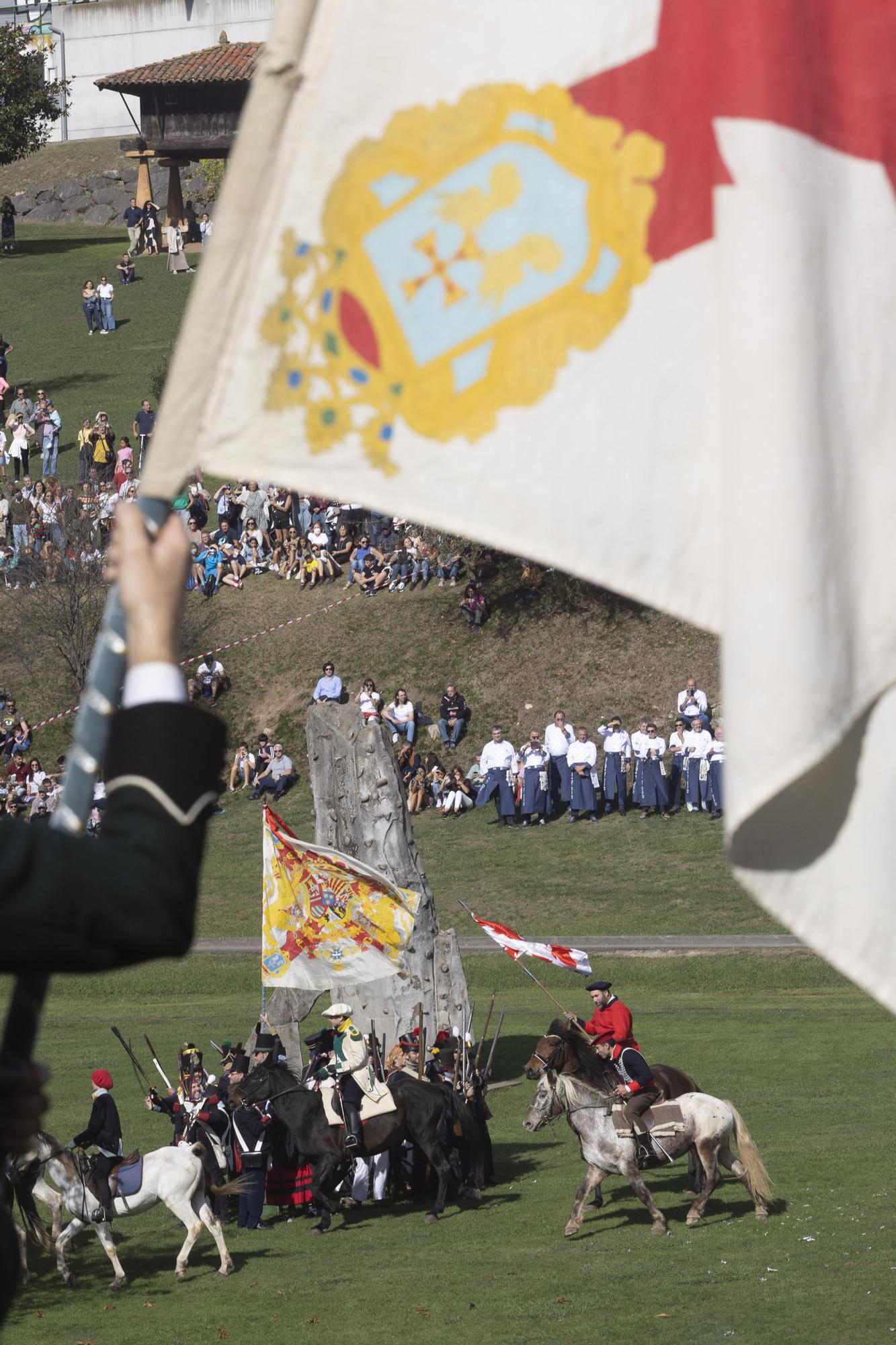 EN IMÁGENES: Así fue la recreación de la batalla del Desarme, en Oviedo