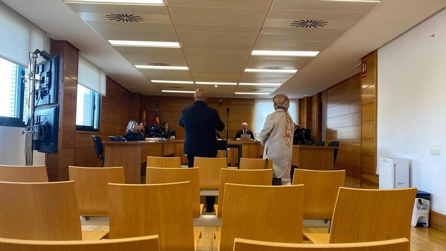 El relato de una mujer que denuncia una agresión sexual en Castellón: «Cogí una toalla, me tapé sólo con eso y escapé a la calle»