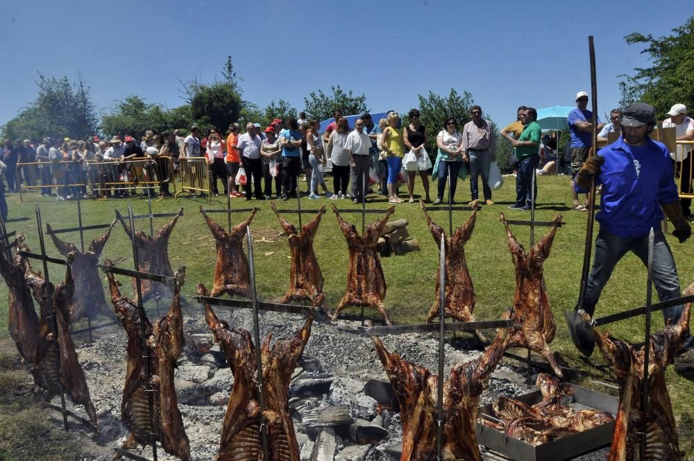 Fiesta del Corderu en Prau L.lagüezos