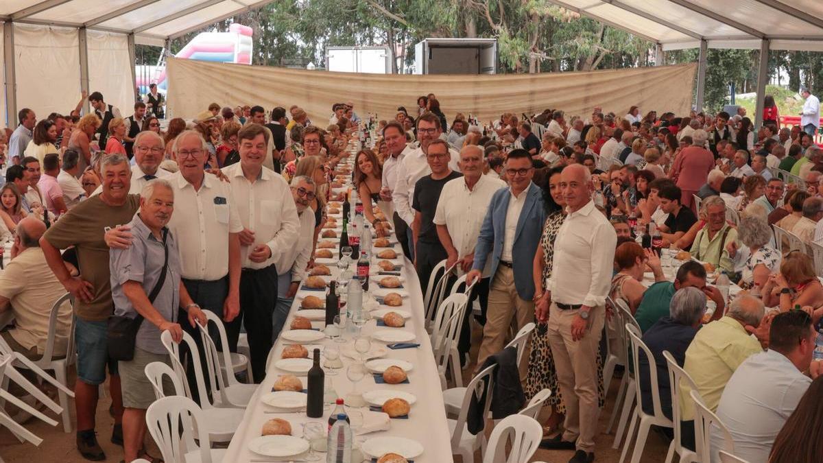 Un momento del Xantar de Confraternidade celebrado en O Terrón.