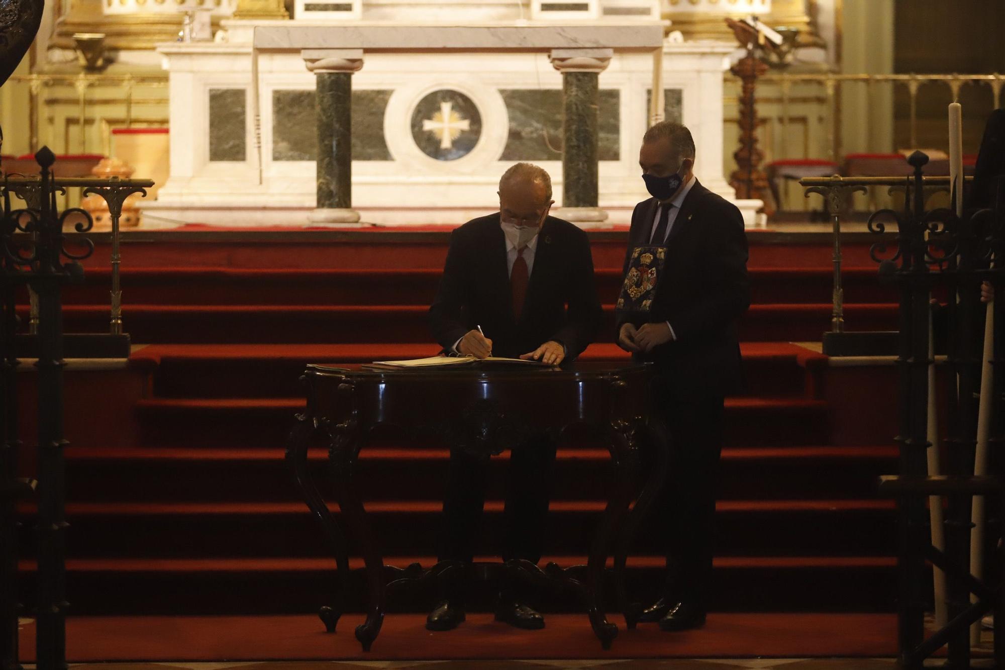 Acto de liberación de tres presos por El Rico en la Catedral