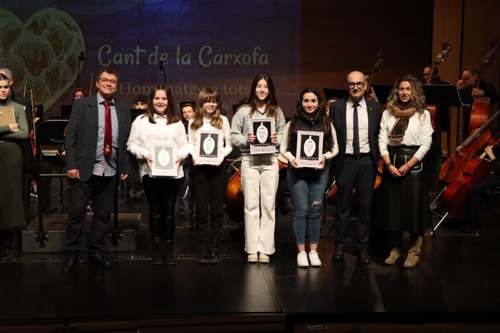 Acto de homenaje a los ángeles a lo largo de la historia.