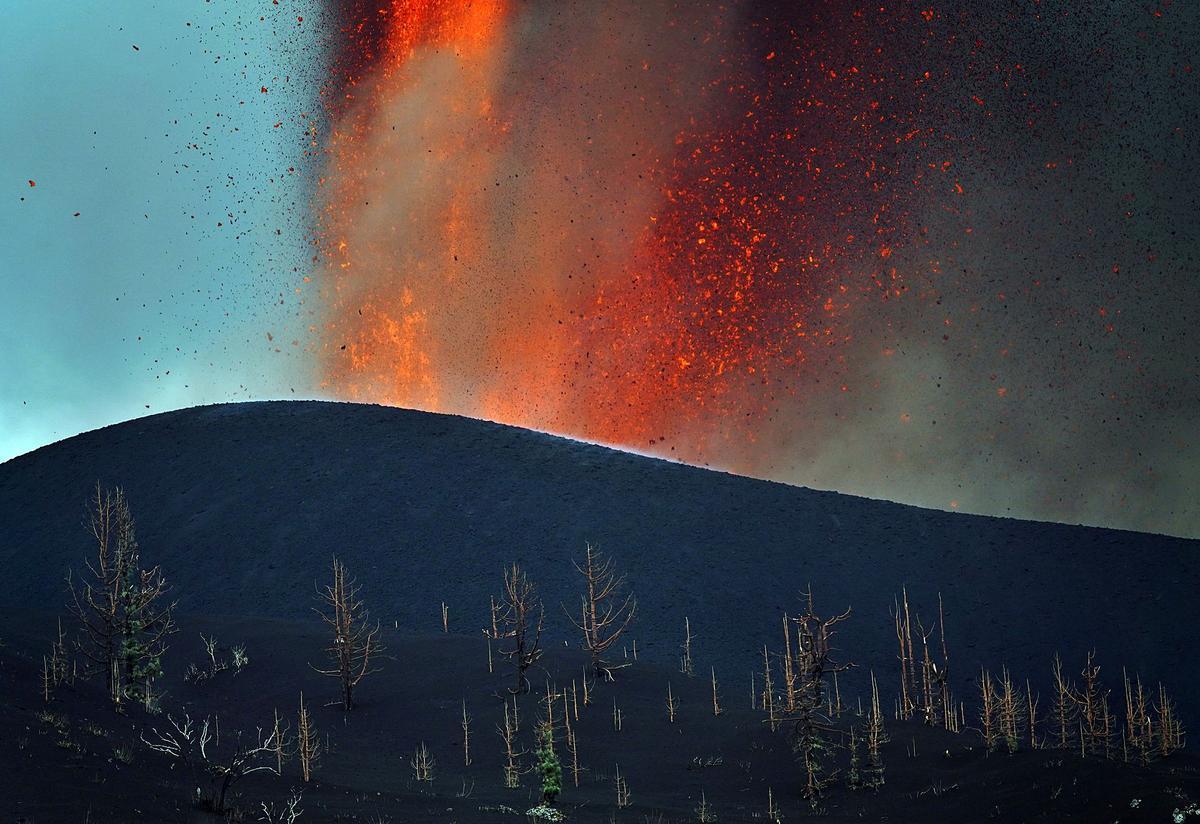 Una de las intensas erupciones del volcán de La Palma.