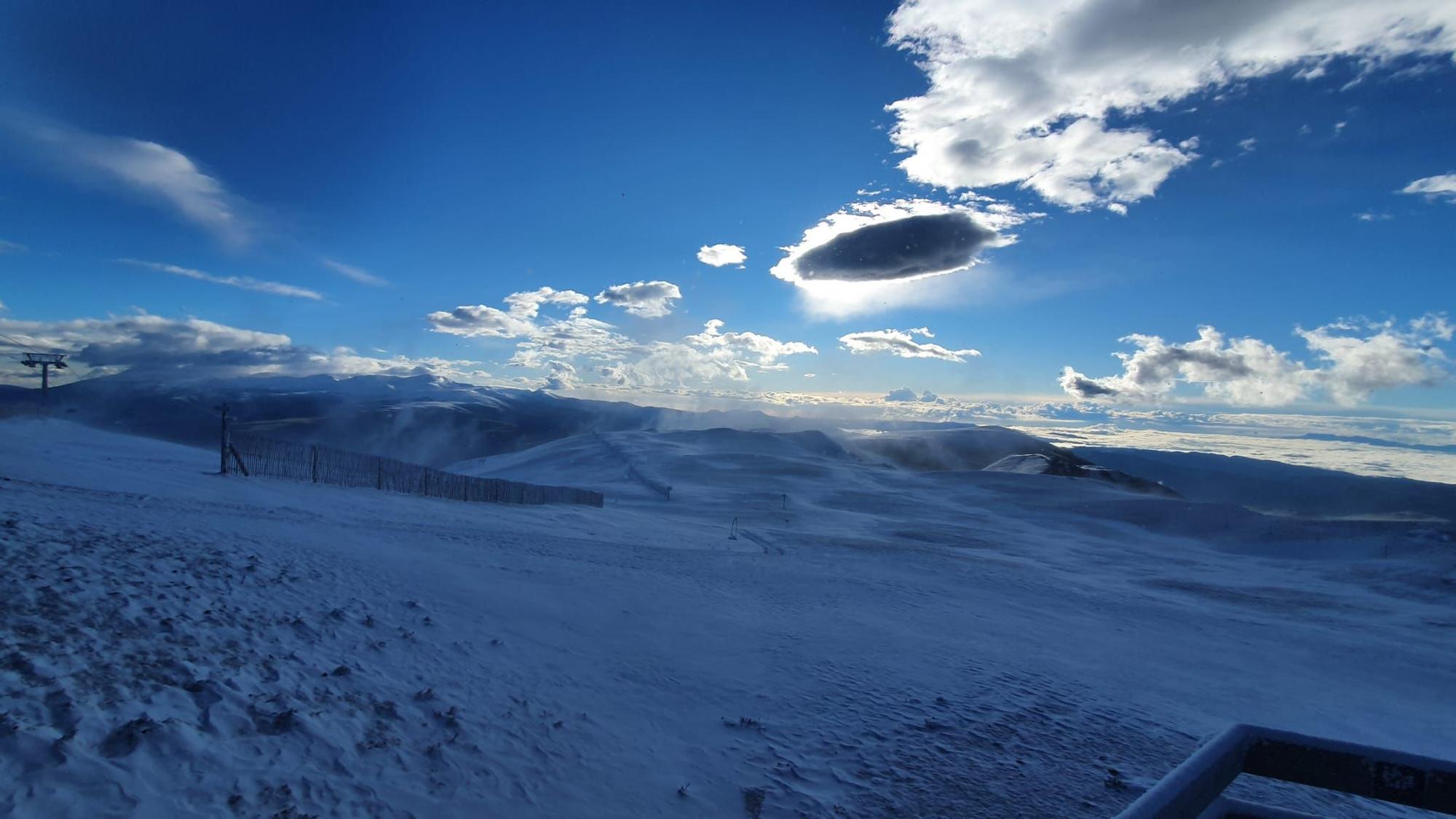 La primera nevada de la temporada a la Cerdanya