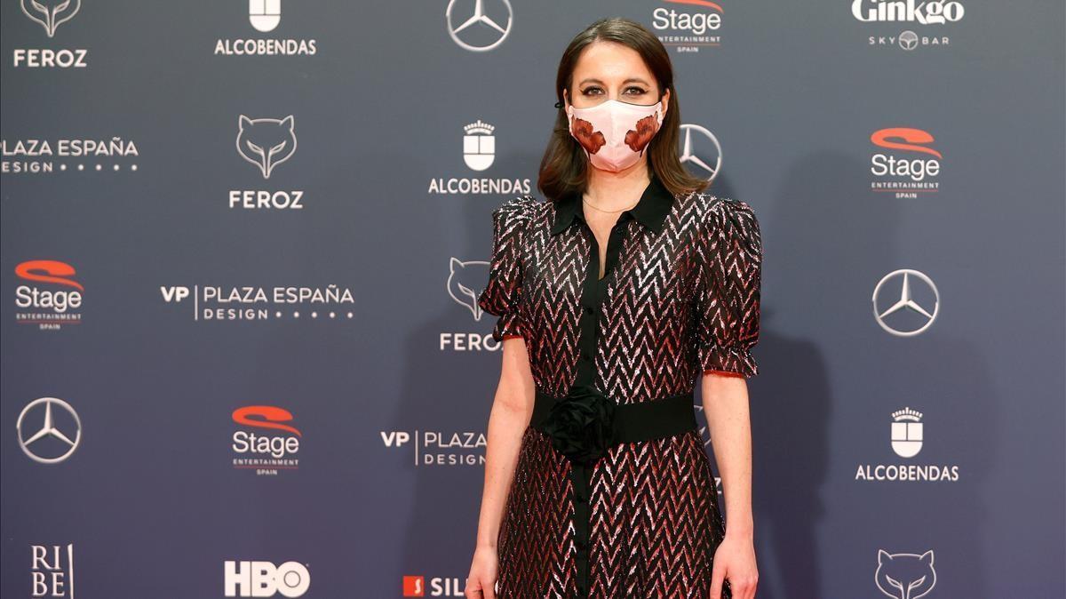 La delegada de Cultura  Turismo y Deporte del Ayuntamiento de Madrid, Andrea Levy, a su llegada a los Premios Feroz.