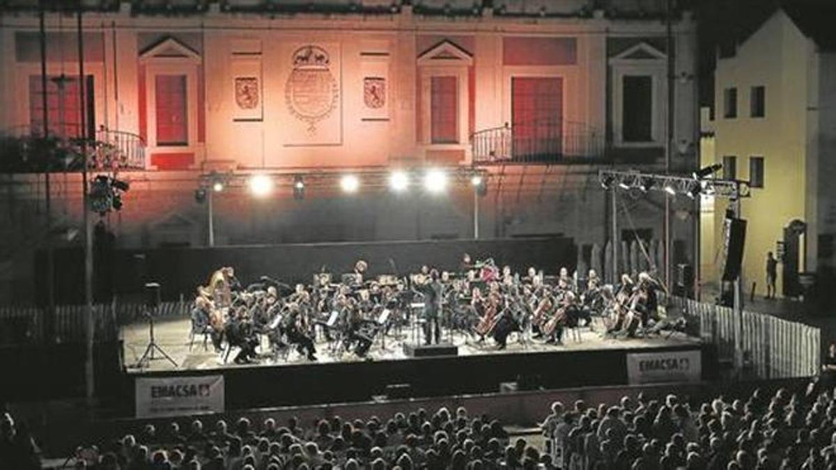 Concierto de la Orquesta en la plaza de la Corredera, enuna imagen de archvio.