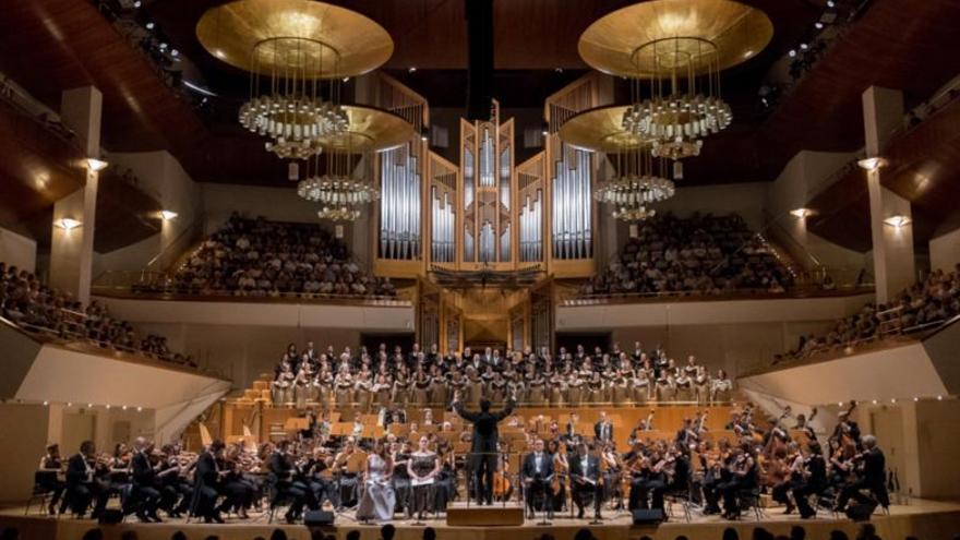 Orquesta Nacional de España, bajo la dirección de David Afkham.