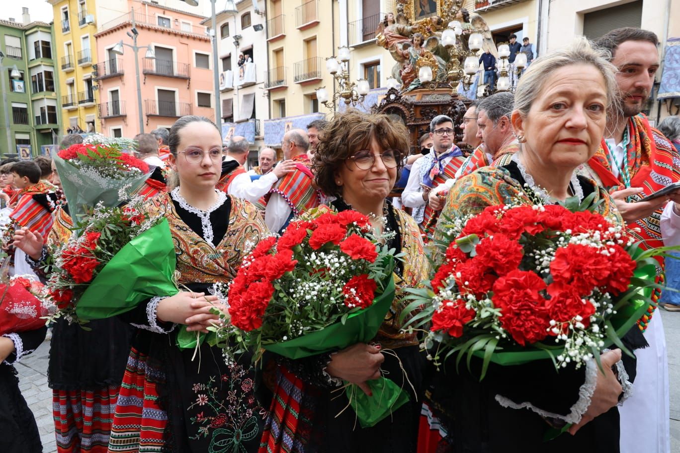 Cocentaina sale a la calle a honrar a la Mareta