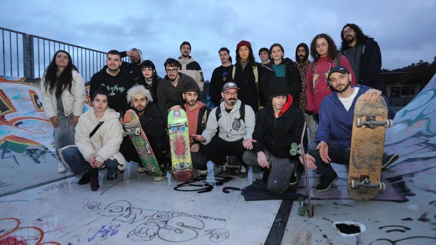 Aficionados al skate demandan fondos para el skateplaza de Betanzos: “Solo nos dan largas”