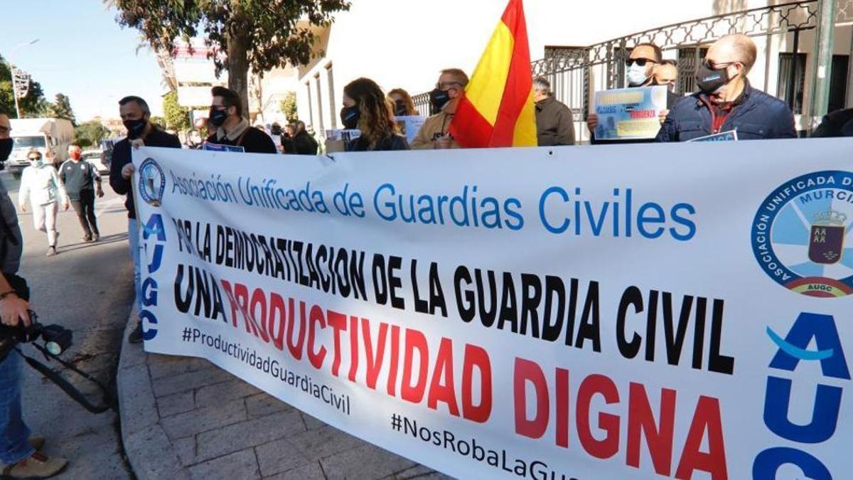 Una imagen de archivo de una protesta de AUGC en Murcia.