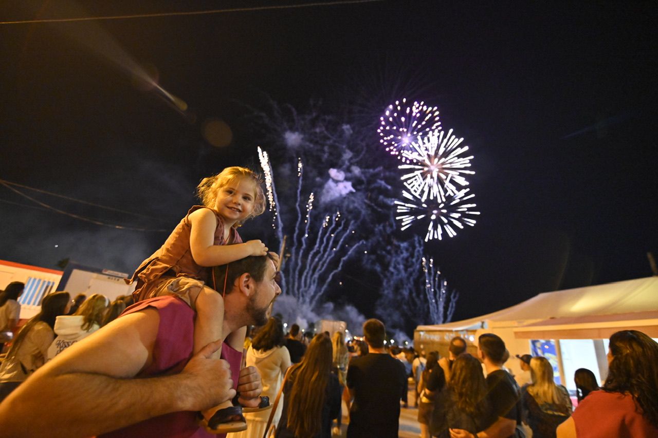 Apagado de fuego sagrado y fuegos artificiales para poner fin a Carthagineses y Romanos 2023