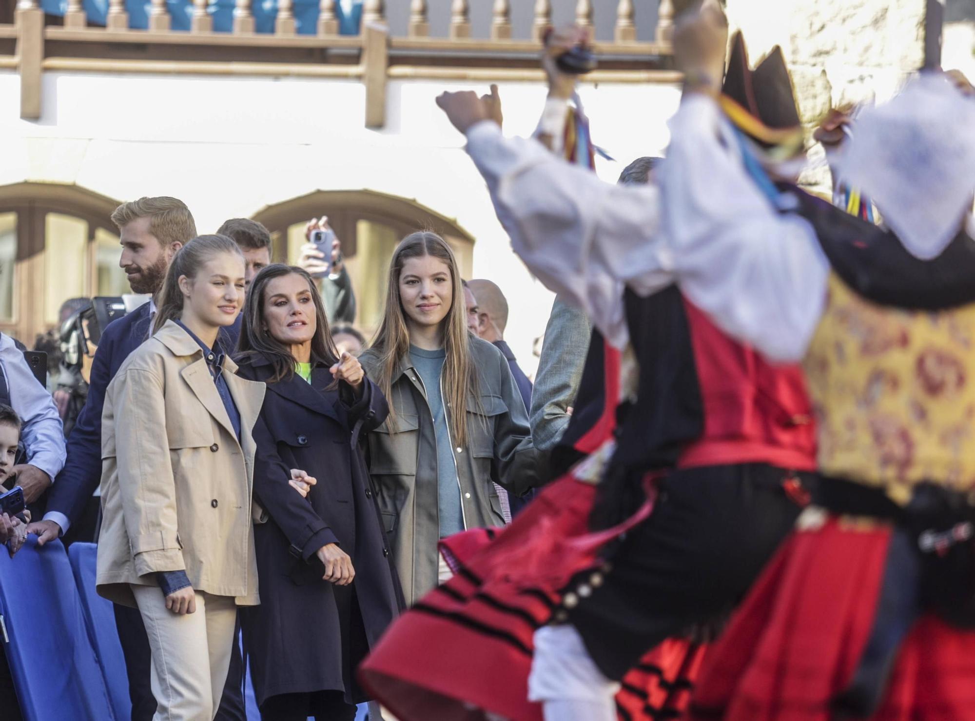 La Familia Real visita Arroes, Peón y Candanal, "Pueblo Ejemplar" 2023