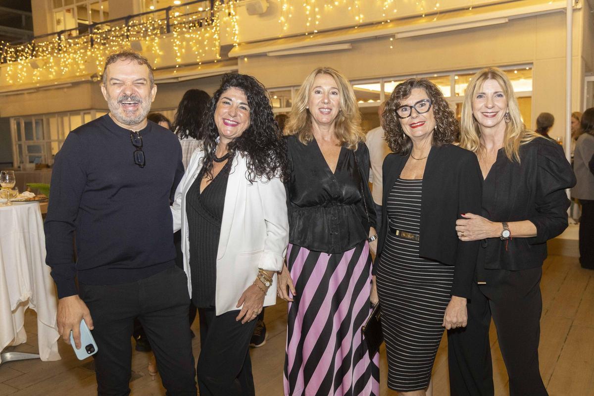 Fernando Romero, Aránzazu Martínez, María José García Alonso, Ruth Martínez Aparici, Nuria Gilaber, distintos responsables de APSA.