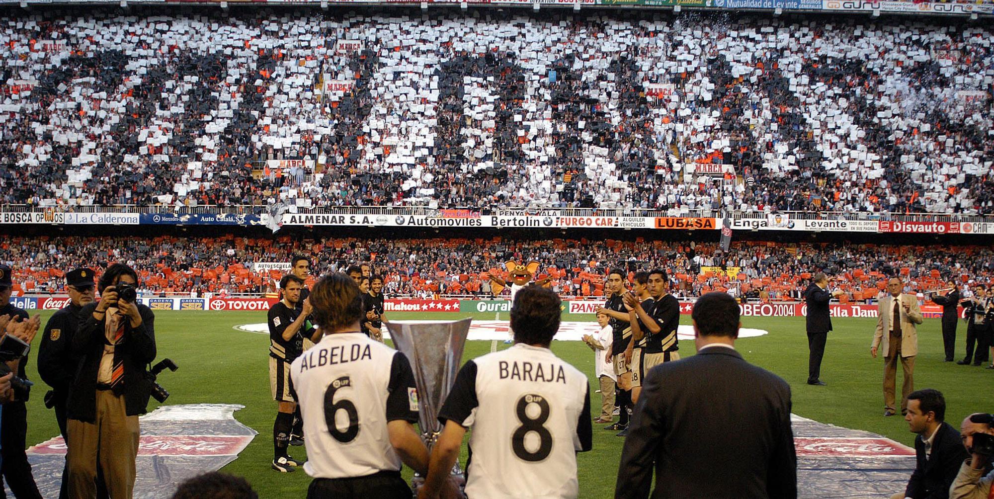 Históricos momentos mágicos de la grada de  Mestalla que pronto volverán