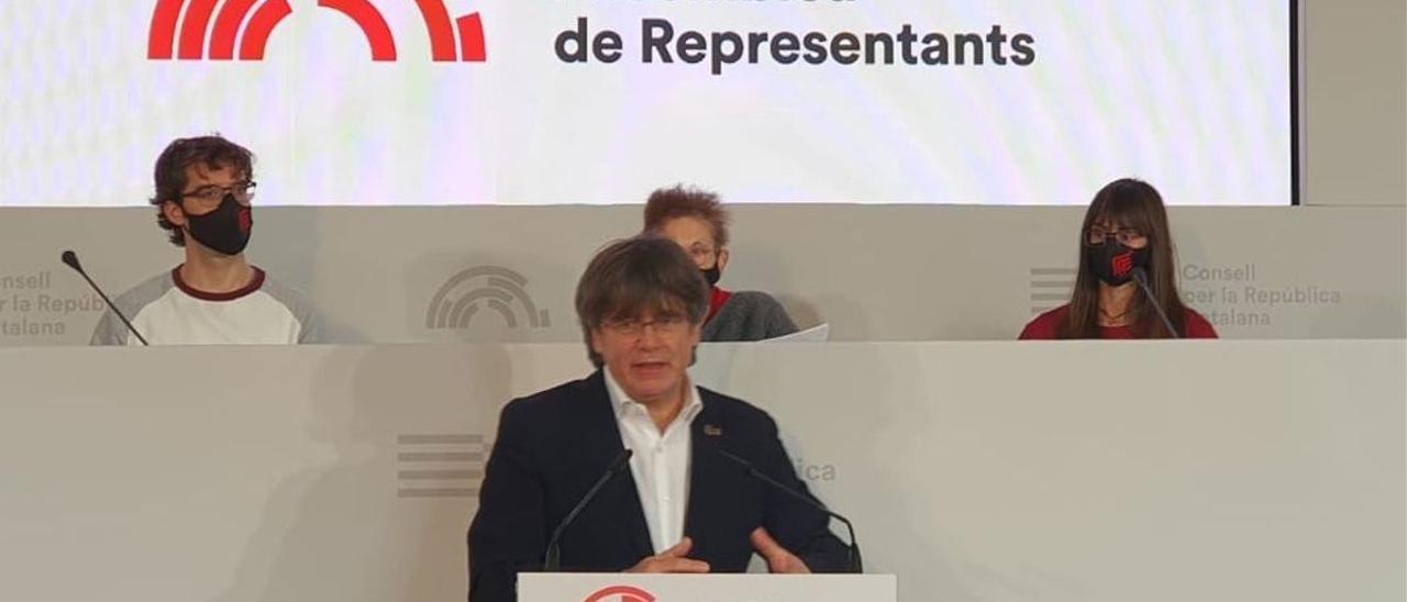 Puigdemont medita dejar la presidencia de Junts para centrarse en el Consell per la República.