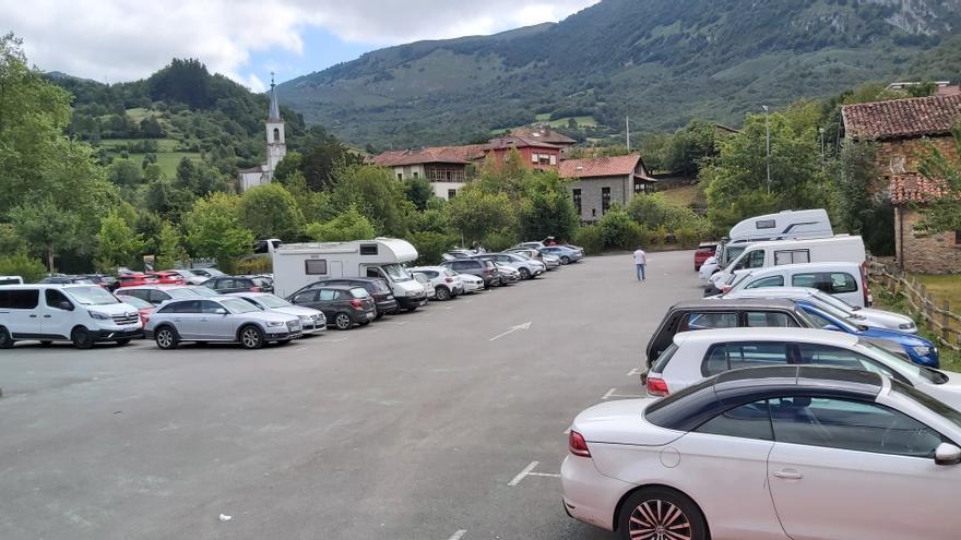 Sobrescobio pide fondos europeos para remodelar el parking de la Ruta del Alba