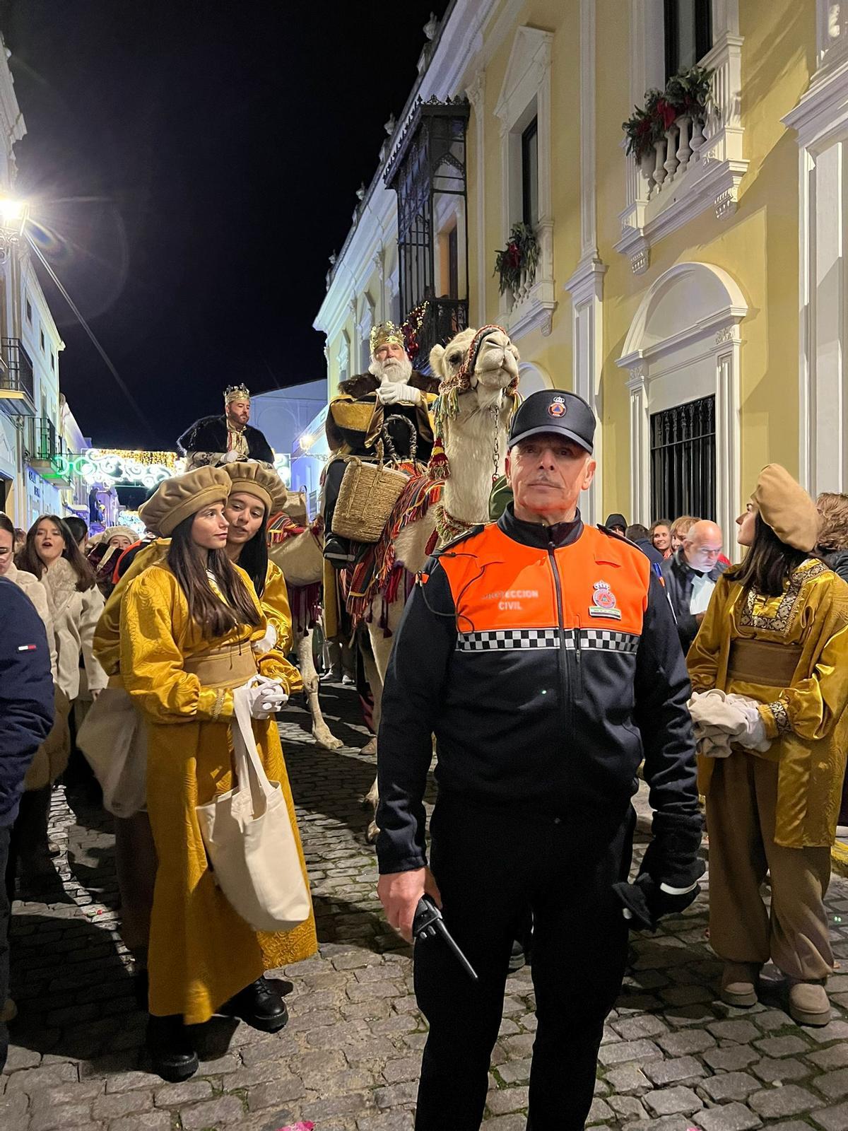 Pablo Lozano, coordinador jefe de la Agrupación Local de Protección Civil de Jerez, durante un servicio.