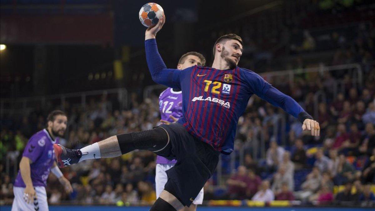 Fàbregas renueva con el Barça