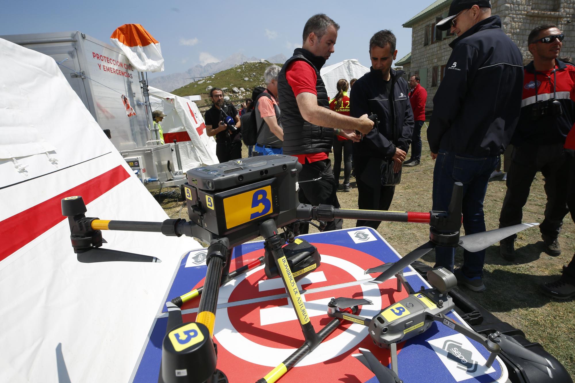 EN IMÁGENES: Así ha sido el simulacro de rescate en los Picos de Europa