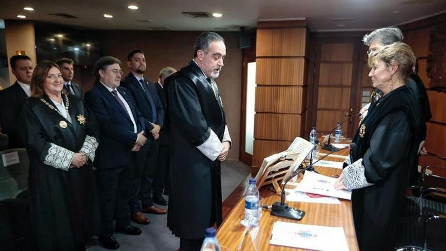 José Manuel Niederleytner, presidente del Consejo Canario de Colegios de Abogados, en su toma de posesión.