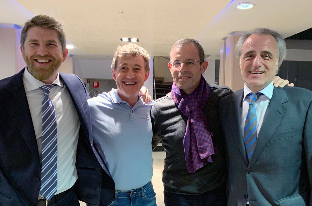 Sandro Rosell (3i) y Joan Besolí (2i) en presencia de sus abogados.