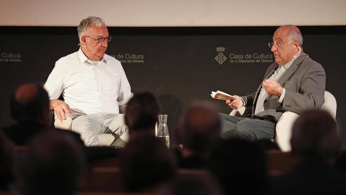 Xavier Pla i Joaquim Nadal dimecres a la tarda a la Casa de Cultura de Girona.