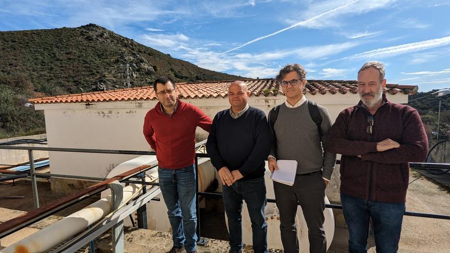 El gerente del Consorcio MásMedio de la Diputación de Cáceres, Gustavo Pérez,  visita la Estación de Tratamiento de Agua Potable de los Riberos del Tajo