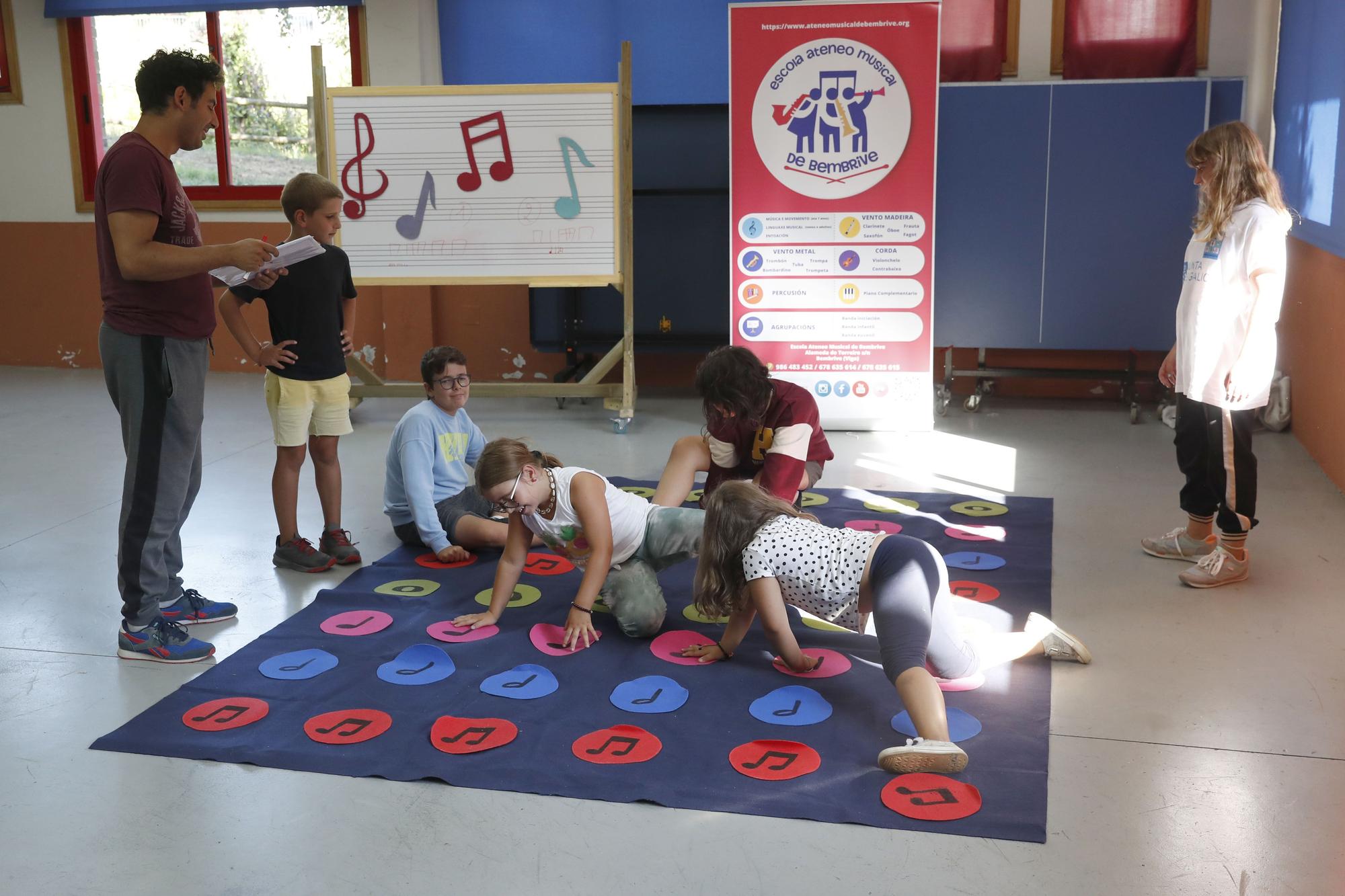 Las aulas de Música nas bandas  vuelven al cole. Ateneo Musical  de Bembrive.