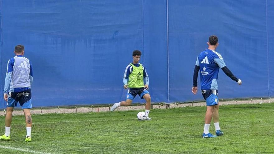 Otra gran noticia para el Oviedo: Ilyas Chaira se incorpora al grupo