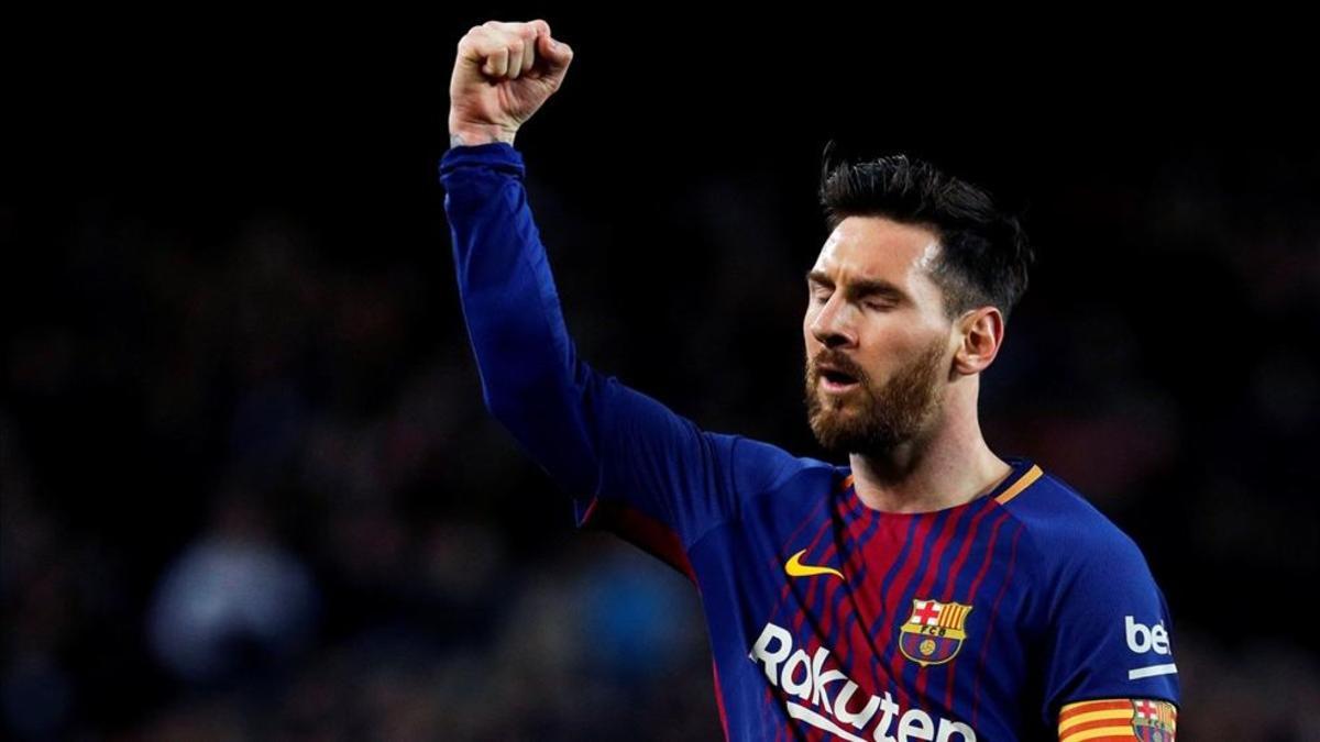 Messi celebró otro tanto de falta