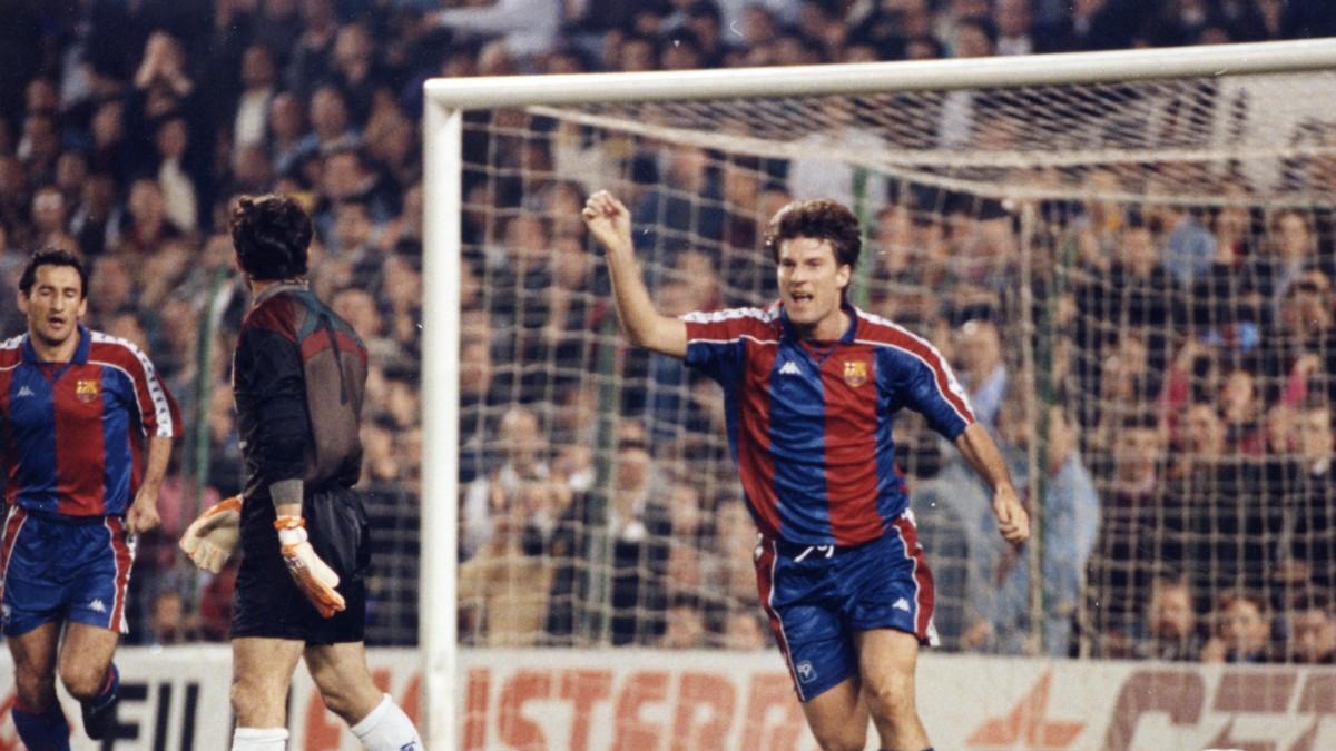 Laudrup celebra un gol contra el Valencia