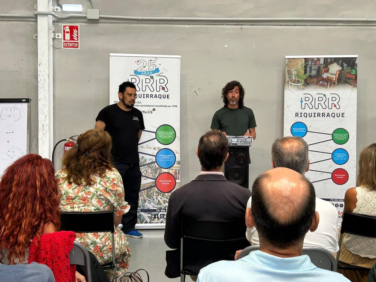 EN IMÁGENES: El pionero taller de Riquirraque en Castrillón celebra su primera promoción de graduados