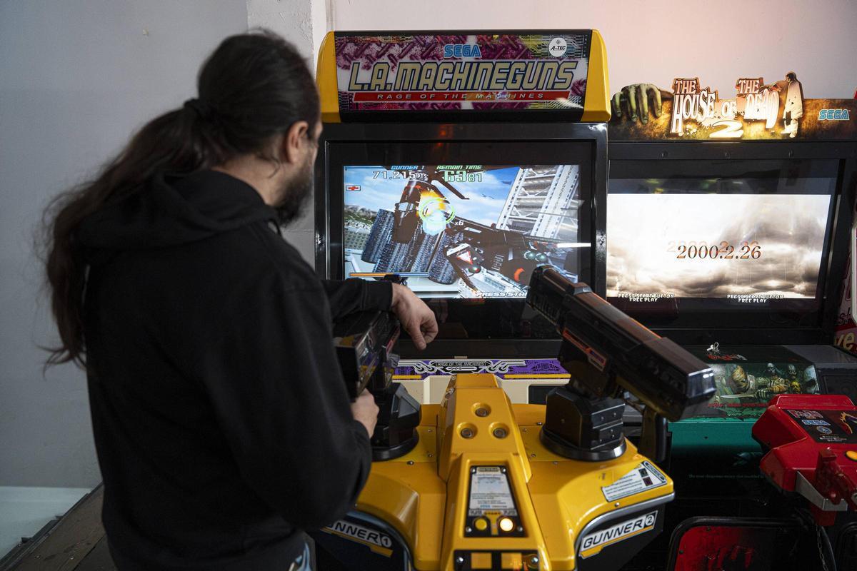 Así es la nueva sede de la asociación ARCADE en Esplugues: con 120 recreativas y medio centenar de pinballs