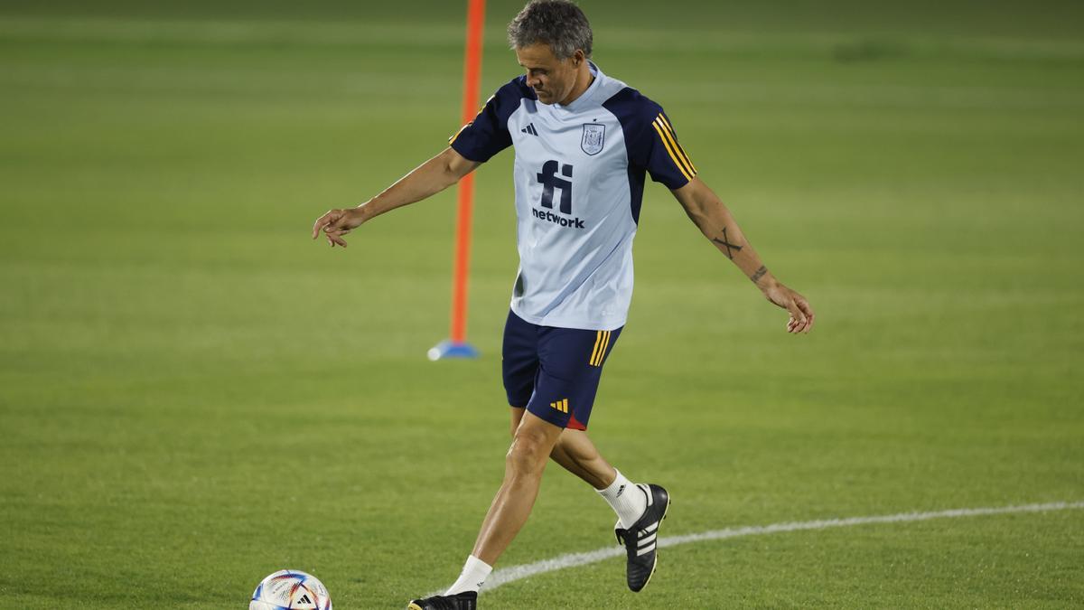 Luis Enrique, en el entrenamiento de España