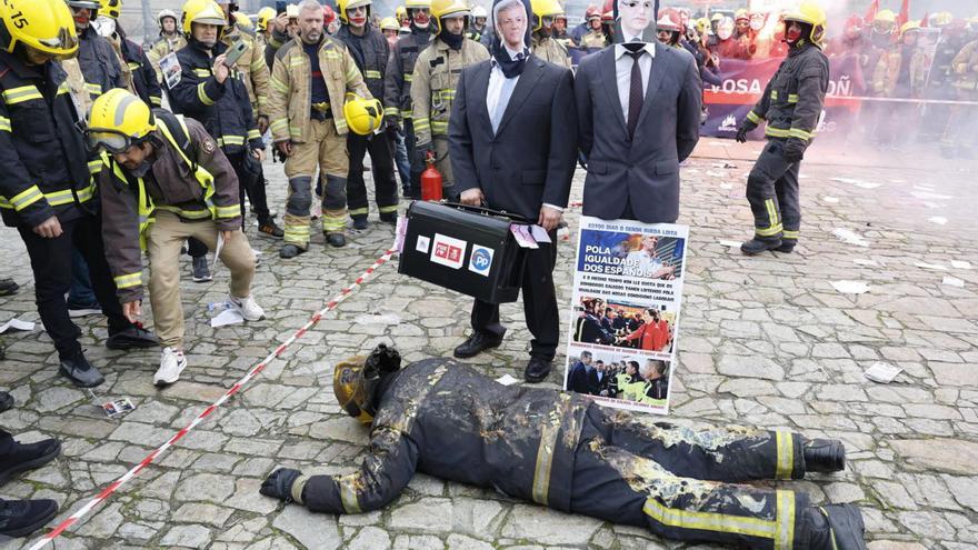 Los bomberos iniciarán una acampada de protesta y amenazan con una huelga de hambre