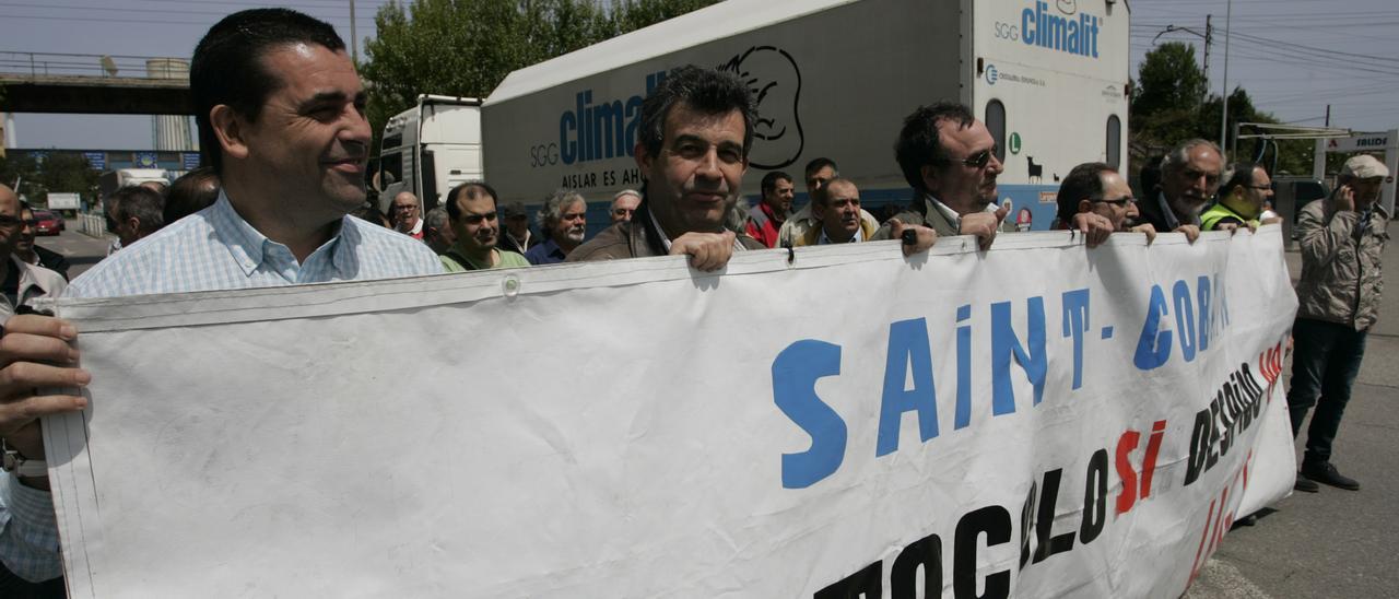 Una pasada protesta sindical a la entrada de la fábrica de Saint-Gobain.