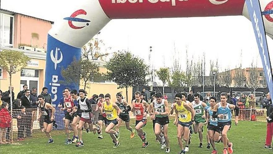 Más de 200 atletas participan en el XXVI Cross de la Villa