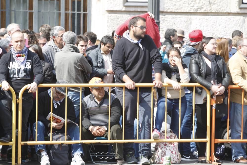 Búscate en la mascletà del 18 de marzo