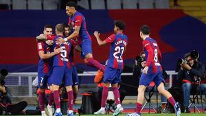Resumen, goles y highlights del FC Barcelona 2 - 1 Alavés de la jornada 13 de LaLiga EA Sports