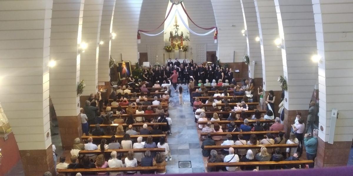 Un momento del concierto de gospel en la parroquia de Fátima.