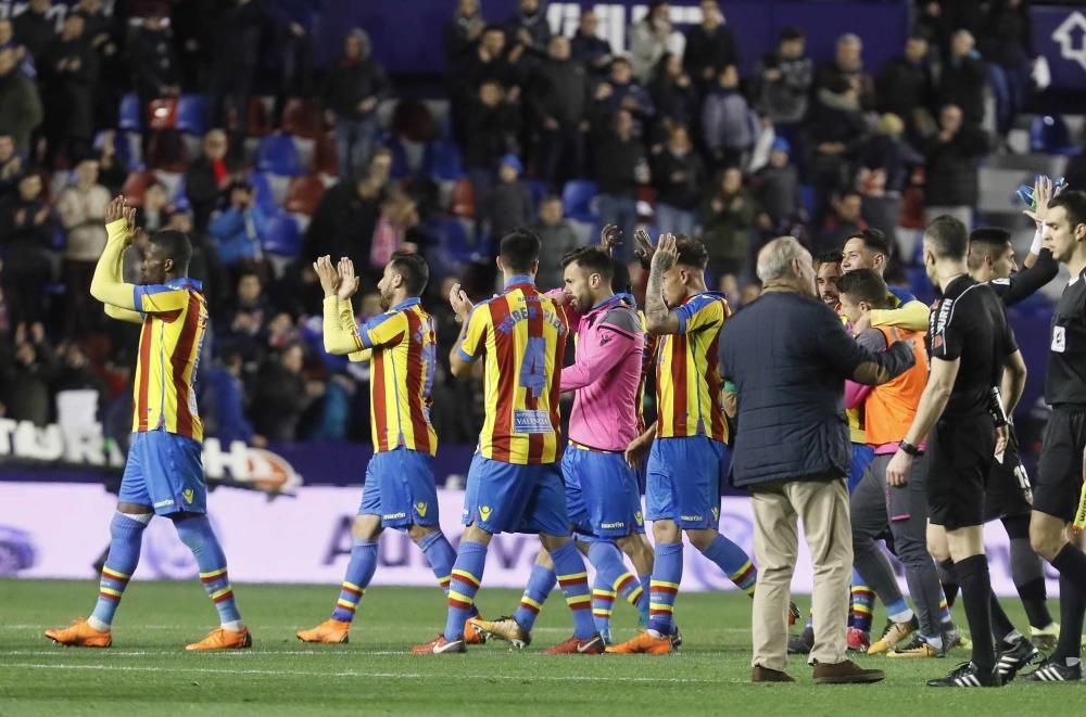 El vestuario del Levante UD es una piña