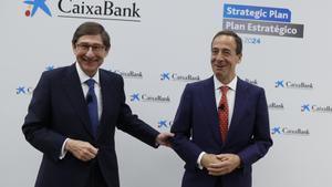 El presidente de CaixaBank, José Ignacio Goirigolzarri, y el consejero delegado, Gonzalo Gortázar, en la presentación del plan estratégico 2022-2024 del banco