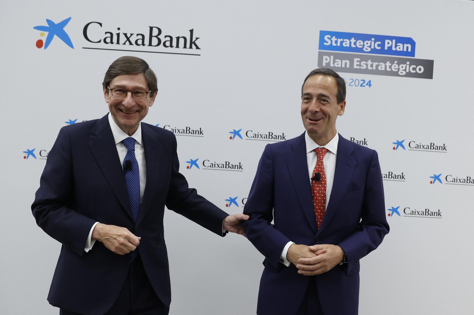 El presidente de CaixaBank, José Ignacio Goirigolzarri, y el consejero delegado, Gonzalo Gortázar