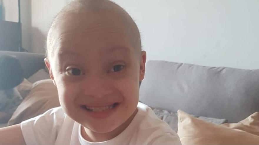 Mauri, un niño canario con leucemia, necesita un donante urgente de médula