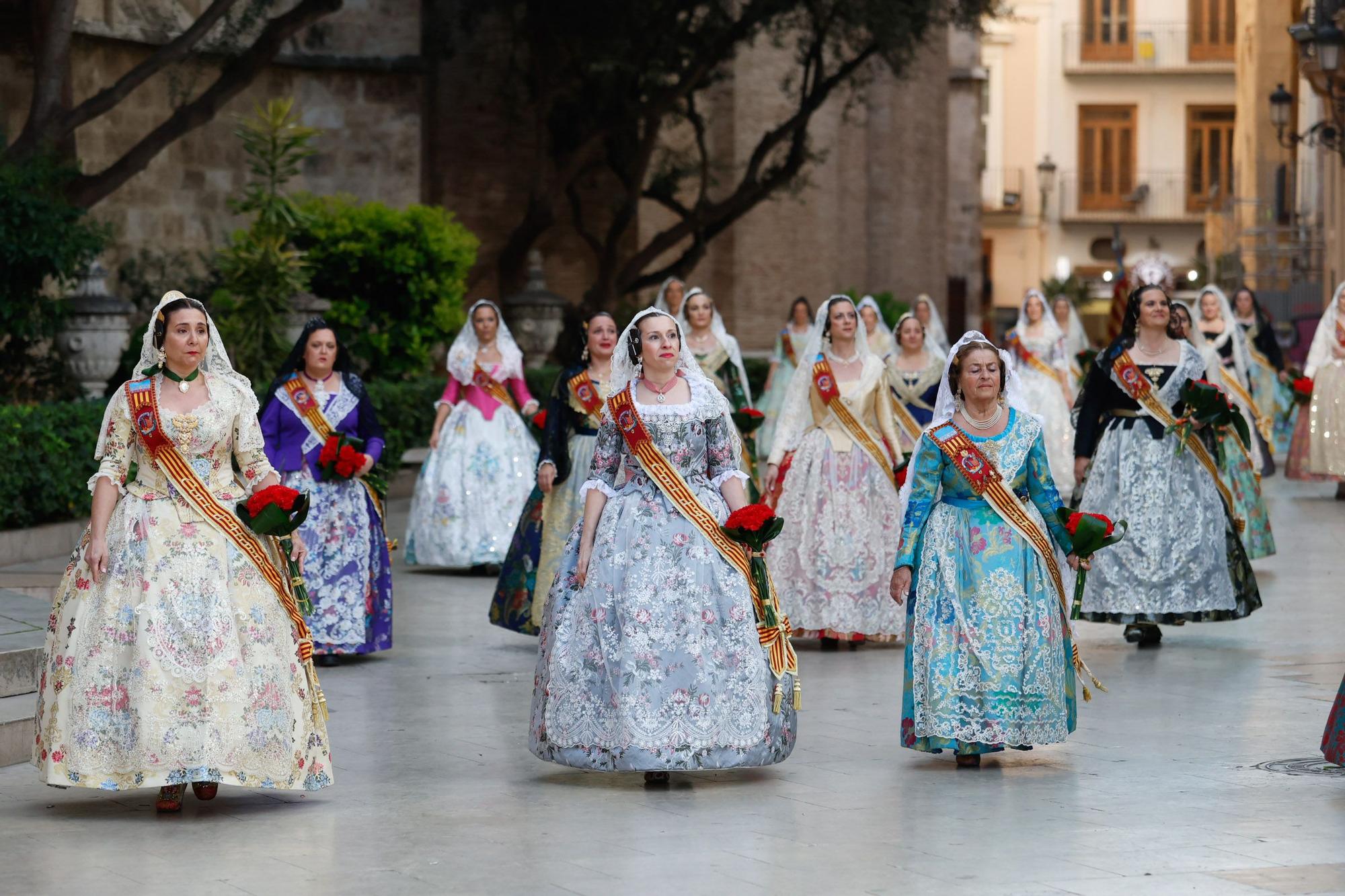 Búscate en el primer día de la Ofrenda en la calle San Vicente entre las 18:00 y las 19:00